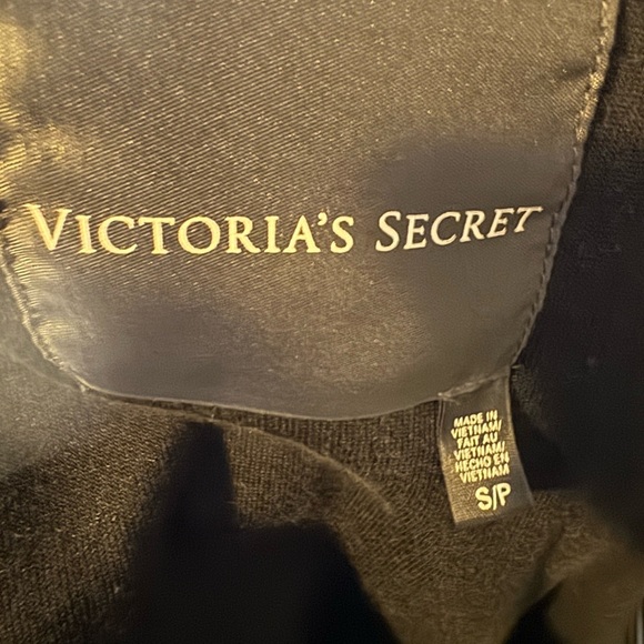 Victoria Secret Black Velour Zip-Up Hoodie women’s sized small petite - Picture 8 of 8